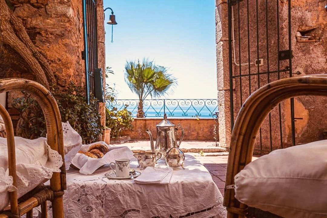 B&B La Bergerie Taormina Buitenkant foto