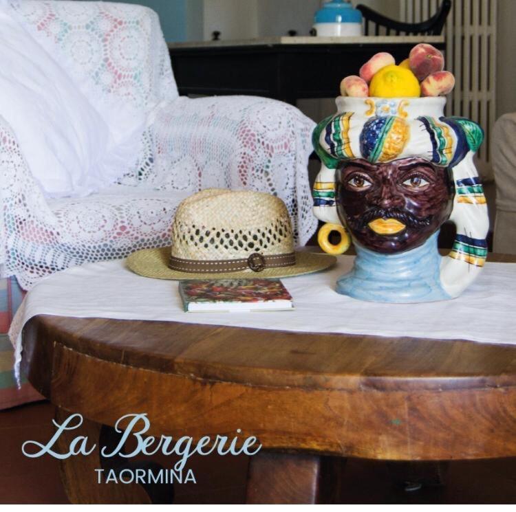 B&B La Bergerie Taormina Buitenkant foto