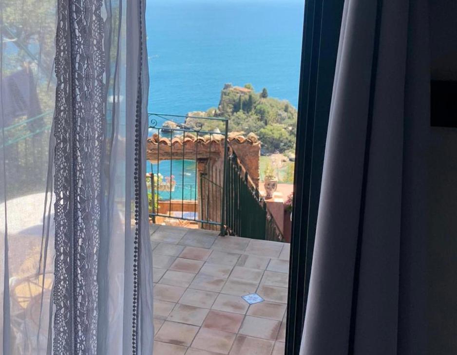 B&B La Bergerie Taormina Buitenkant foto